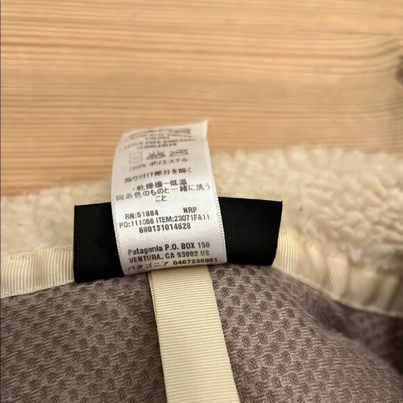 Patagonia® Retro-X Deep Pile Sherpa Jacket - Picture 6 of 6